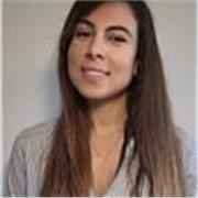 Profesora de ciencia, titulada en veterimaria. He opositando durante años, lo que me ha dado muchas herramientas para el estudio