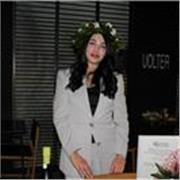 Laureata in mediazione linguistica interculturale L-12