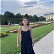 Profesora particular con nivel C1 de inglés y experiencia impartiendo clases en las materias de lengua, inglés y biología
