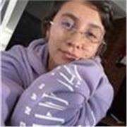 Profesora de sociales para niños/as de todas las edades