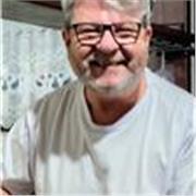Professor de inglês com vasta experiência com adolescentes e adultos para aulas online