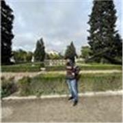 Licenciado en Química y estudiante de cuarto año de Doctorado en Química de la Universidad de Chile.