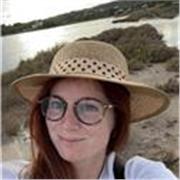 Insegnante laureata in chimica impartisce  lezioni online di chimica, scienze e matematica. 