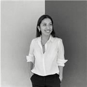 Profesora de diseño gráfico, interiorismo y arquitectura