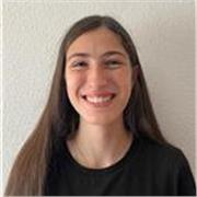 Responsable, paciente, organizada y con muchas ganas de ayudar a los alumnos a aprender. Me adapto a diferentes alumnos.