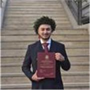 Laureato in Ingegneria Meccanica impartisce lezioni di Matematica a studenti di scuole elementari e medie