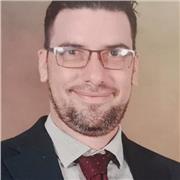 Docente titulado en Ingeniería Civil, dinámico y con pedagogías modernas que te atraerán al mágico mundo de los números