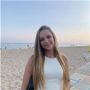 Estudiante de bachillerato imparte clases a niños de primaria y la ESO