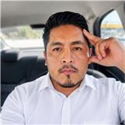 Soy un experto en ventas listo para enseñarte habilidades prácticas de negociación