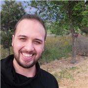 Estudiante de doctorado en física teórica enseña bien