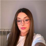 Soy estudiante en la Universidad Autónoma de Barcelona. Podría dar clases a estudiantes de secundaria sobre humanidades.