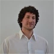 Profesor de programación y tecnologías de la información para todas las edades.
