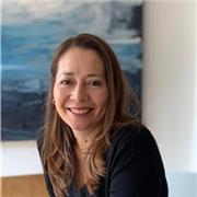 Mi nombre es Flor Rivera profesora de enseñanza de inglés y español como segunda lengua