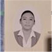 Licenciatura en enfermería, especialista en cuidados intensivos, maestría en administración de hospitales