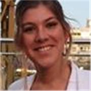 Soy una persona proactiva, creativa y tengo mucha paciencia. Me gusta enseñar. Doy clases de apoyo en ingles y otras materias de nivel primario y secundario medio. Tutorías.