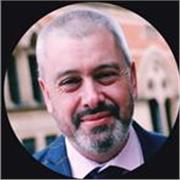 I'm a holistic life coach who specialises in helping you to achieve your goals.