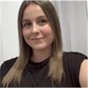 Profesora de primaria y secundaria de humanidades si es posible.