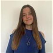 Soy estudiante de tercero de Pedagogia en la UB.