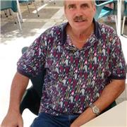 Profesor de comunicaciones, periodismo, y escritura para todos niveles y edades.