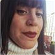 Profesora titulada de Filosofia, cursando máster de formación del profesorado.