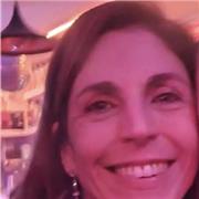 Titulada en CELTA, imparte clases particulares de inglés