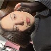 Offro lezioni private per studenti di scuole elementari e medie. Sono una persona paziente e attenta ai bisogni 