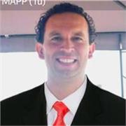 Profesor de fútbol licenciado por la FPF. Clases grupales o individuales