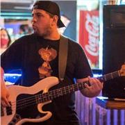 Profesor de Literatura, egresado en 2013, con 11 años de experiencia en el aula. Apoyo en todos los niveles y asignaturas afines