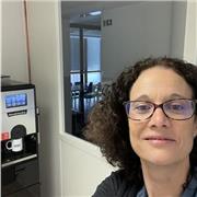 Donne cours de soutien primaire, collège et lycée