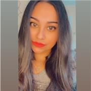 profesora de inglés con ganas que los niños aprendan y que mejor con nuevos métodos