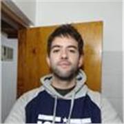 Soy una persona con vocación a las ciencias sociales, lectora que puede dar clases de historia, geografía, filosofía, antropología, etc. a cualquiera que lo solicite, da igual el nivel.