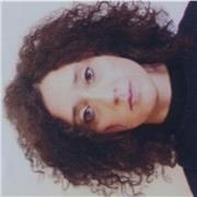 Laureata in Filosofia alla Sapienza di Roma impartisce lezioni di filosofia, a domicilio, a studenti che hanno difficolta' a comprendere e studiare la materia