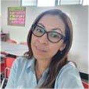 Profesora de ingles quien ha trabajado en su mayoría con estudiantes de primaria