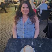 Hallo, ich bin Kerstin 40 Jahre alt und Lehrerin. Ich freue mich Schüler im Alter von 8 Jahren bis 15 zu unterstützen