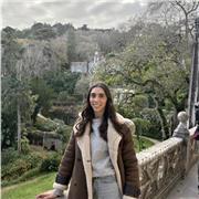 Soy una chica extrovertida y alegre, adaptativa y tengo facilidad de conectar con la gente
