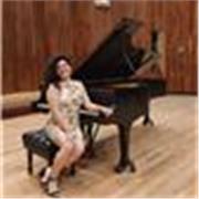 Maestra de piano para cualquier nivel y edad. Clases personalizadas. Desarrollamos lectura musical, armonía y técnica pianística