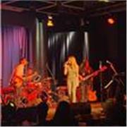 Lezioni di canto per bambini e ragazzi. Sono una cantautrice ed insegnante di canto