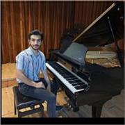 Klavierlehrer für alle Altersgruppen und alle Niveaus