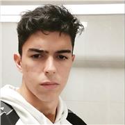 Estudiante con experiencia tratando con niños de todas las edades