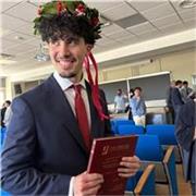 Sono un insegnante privato, laureato in triennale in ingegneria Meccanica. 