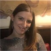 Professoressa di lingue impartisce lezioni di inglese e francese a studenti delle medie e superiori e a chiunque desideri imparare la lingua