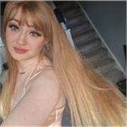 Born and raised in the UK. Native english speaker. Good communicator. Happy to teach english to those wanting to learn