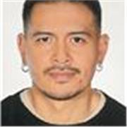Graduado en diseño industrial y desarrollo de producto, especializado en diseño gráfico y comunicación.  
