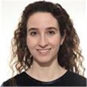 Profesora de inglés con 8 años de experiencia viviendo en Reino Unido y titulada con el Proficiency de Cambridge. 