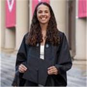 Graduada en Psicología por Harvard con Matrícula de Honor y experiencia formando a más de 150 estudiantes internacionales. Inglés 