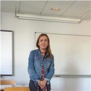 Escritora da clases de creatividad y fomento de la lectura, comprensión y adquisición de recursos del idioma.