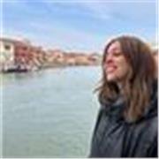 Livello di spagnolo C1, con frequenti relazioni con la Spagna offre ripetizioni di lingua spagnola (conversazione e grammatica)