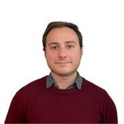 Profesor apasionado por el Derecho, con una sólida formación teórica y un enfoque práctico para estudiantes y opositores.