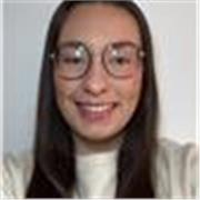 Soy una persona alegre que le encantan los niños y acompañarlos en su desarrollo, por ello estudio el CFGS de Educación Infantil