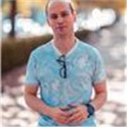 Entrenador personal en Madrid especializado en rehabilitación para fibromialgia, post-ictus y discapacidades físicas y mentales.